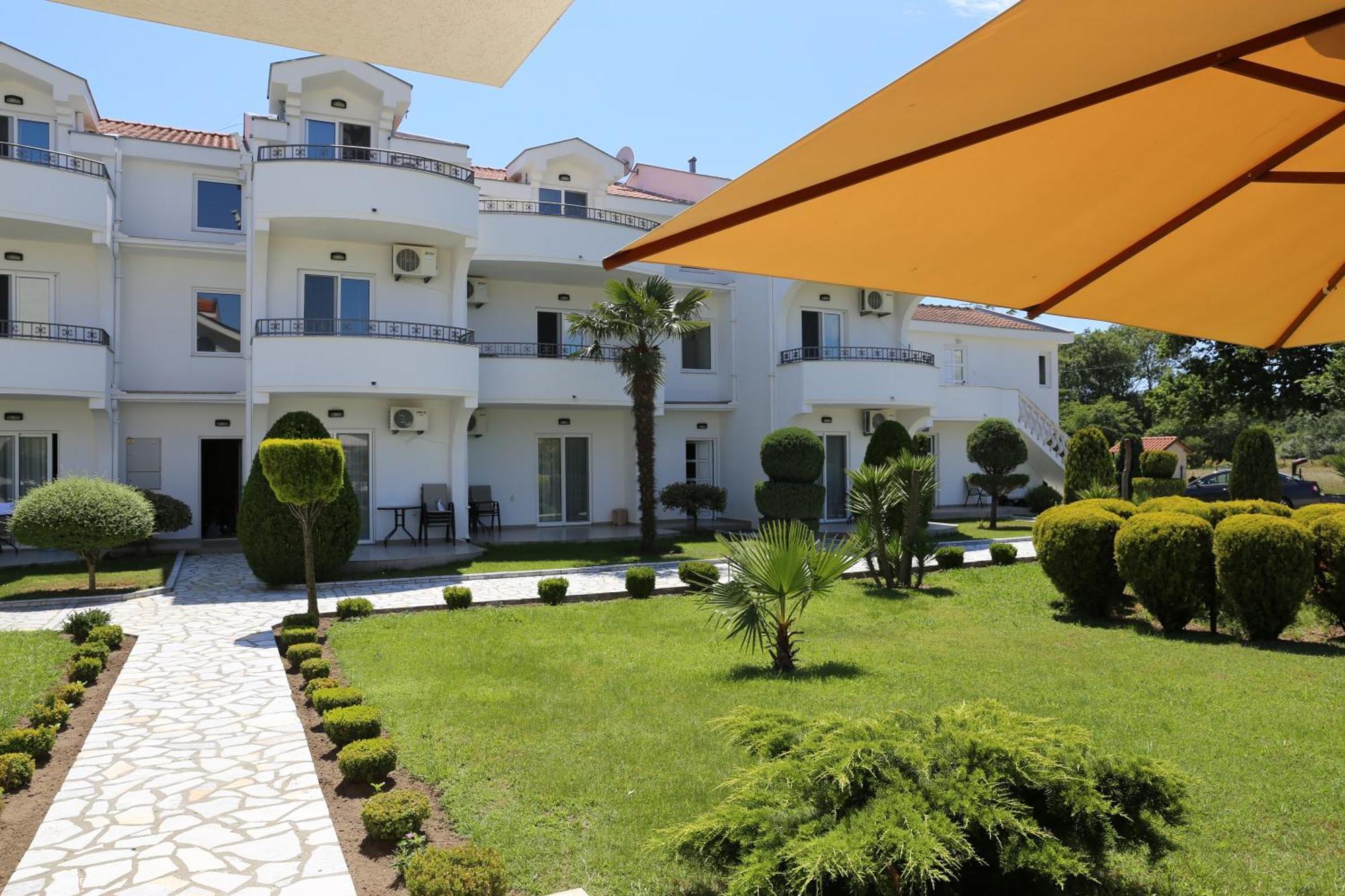 Hotel Comfort & Villas โดนิจ์ สโตจ์ ภายนอก รูปภาพ