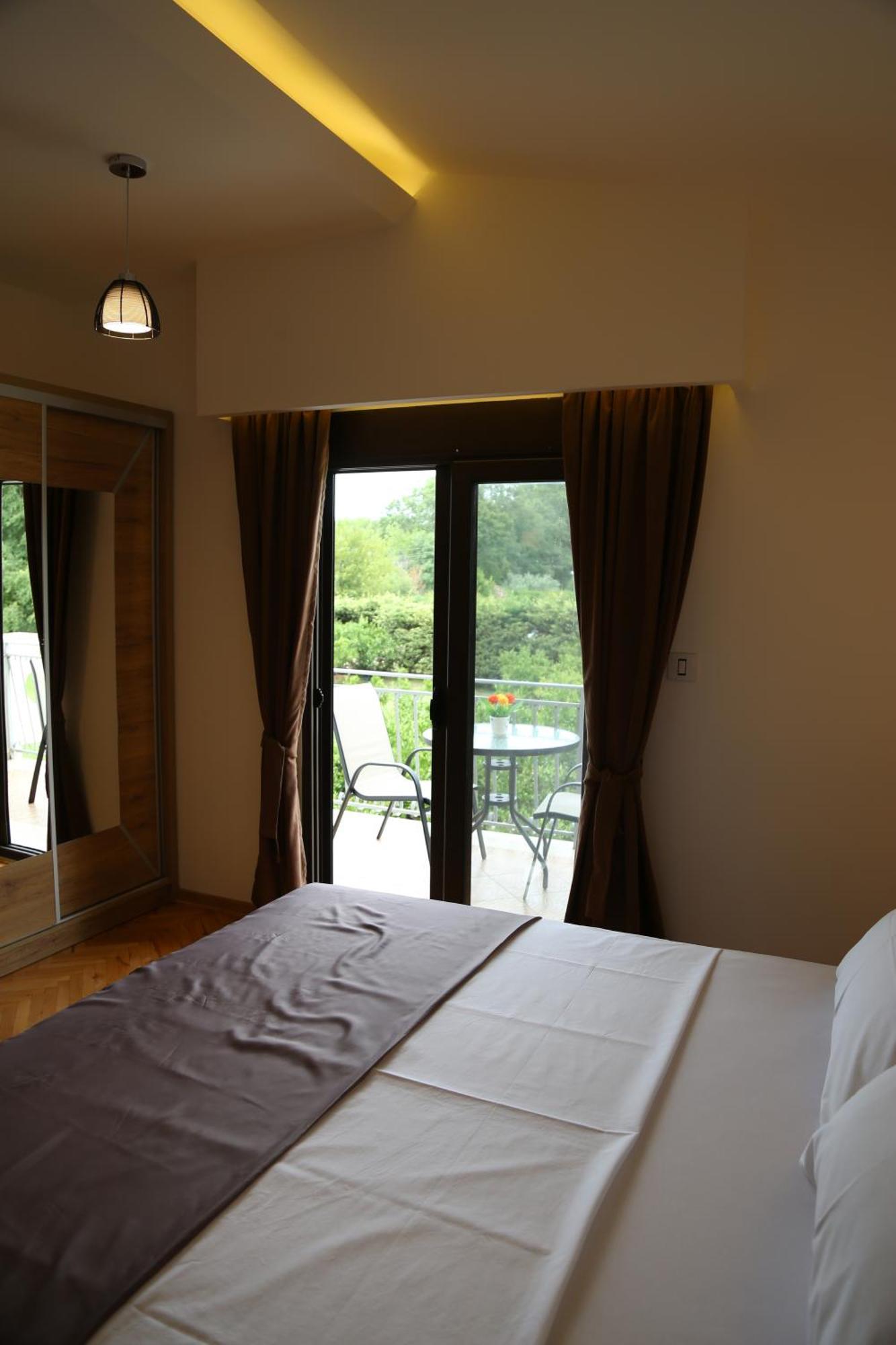 Hotel Comfort & Villas โดนิจ์ สโตจ์ ภายนอก รูปภาพ